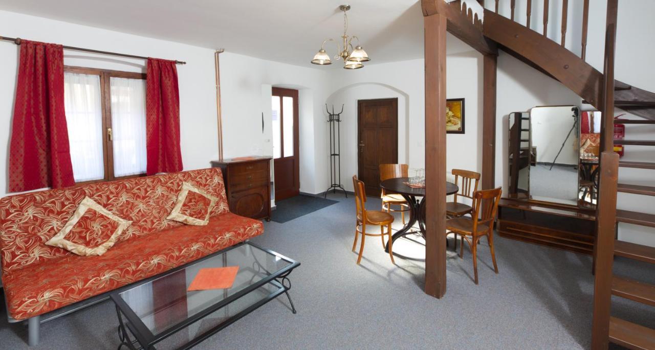 Penzion Na 15. Poledniku Hotel Йндрихув Храдец Екстериор снимка