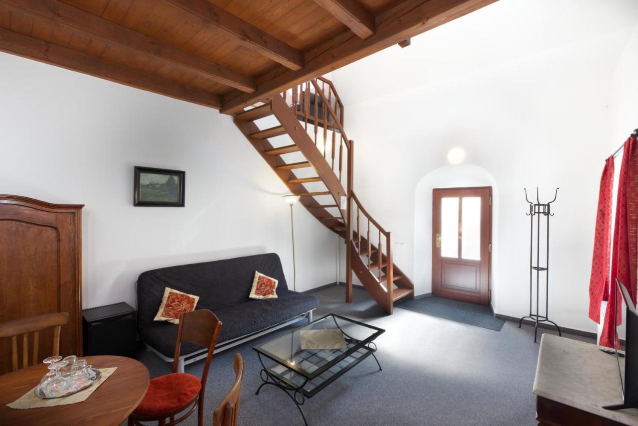Penzion Na 15. Poledniku Hotel Йндрихув Храдец Екстериор снимка