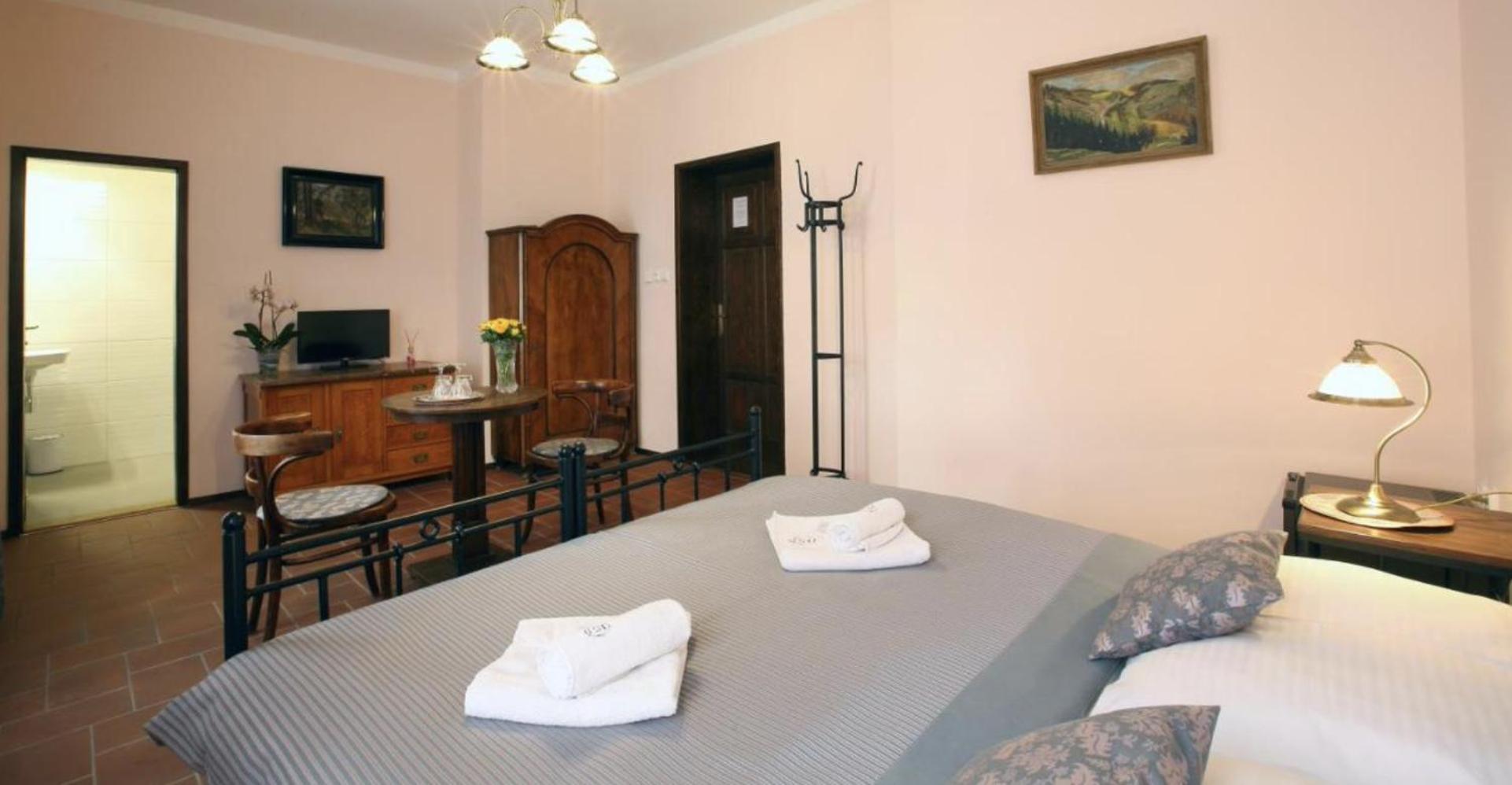 Penzion Na 15. Poledniku Hotel Йндрихув Храдец Екстериор снимка
